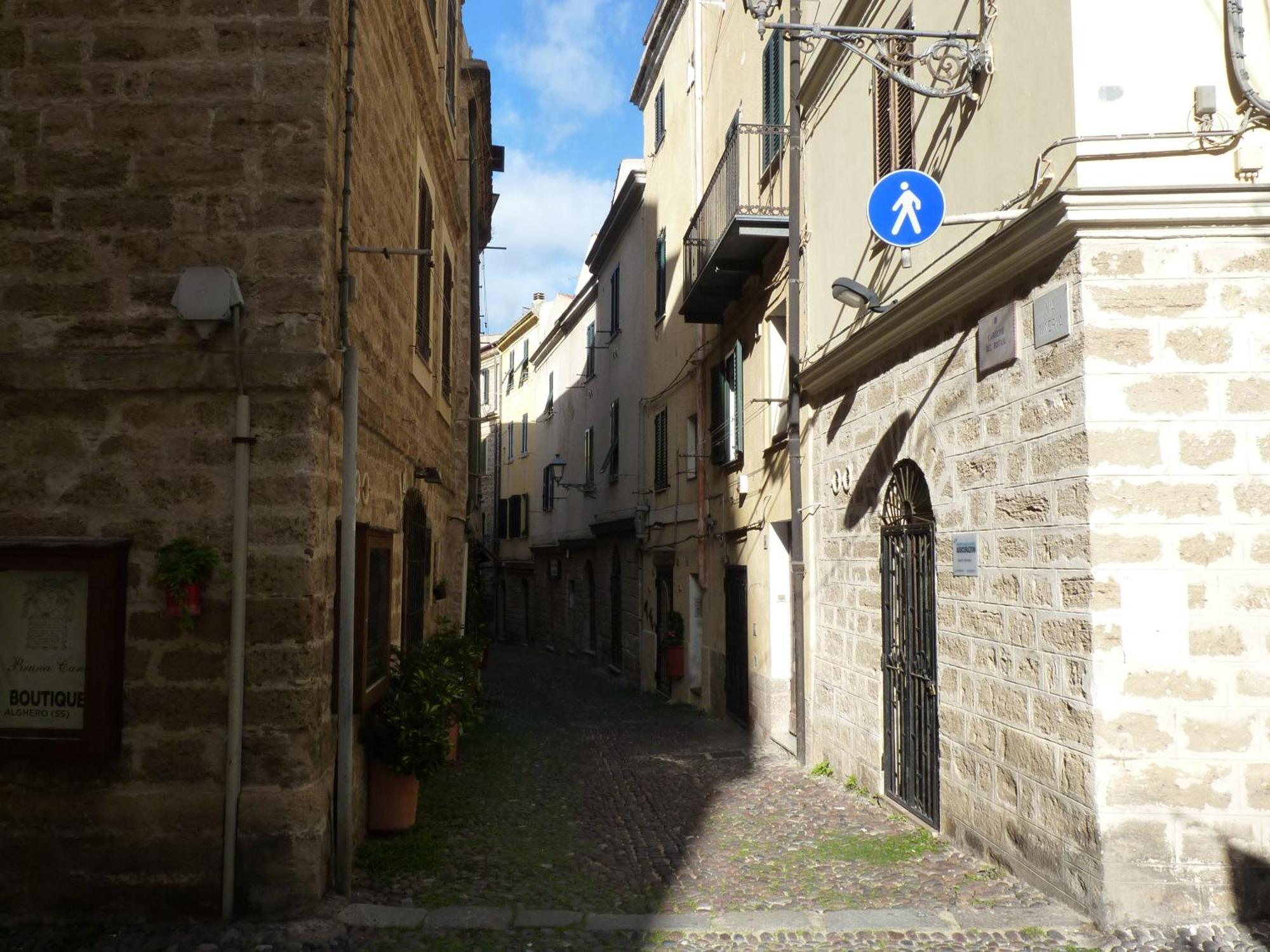 Appartamento Loft In The Old Town Alghero Esterno foto